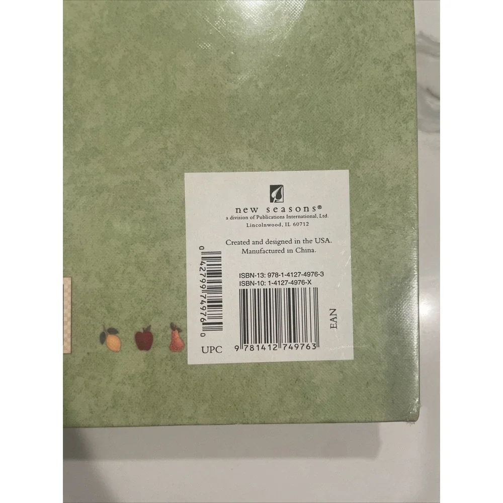 DEBBIE MUMM Deluxe Recipe Binder Like New‎ Pear Design 2008